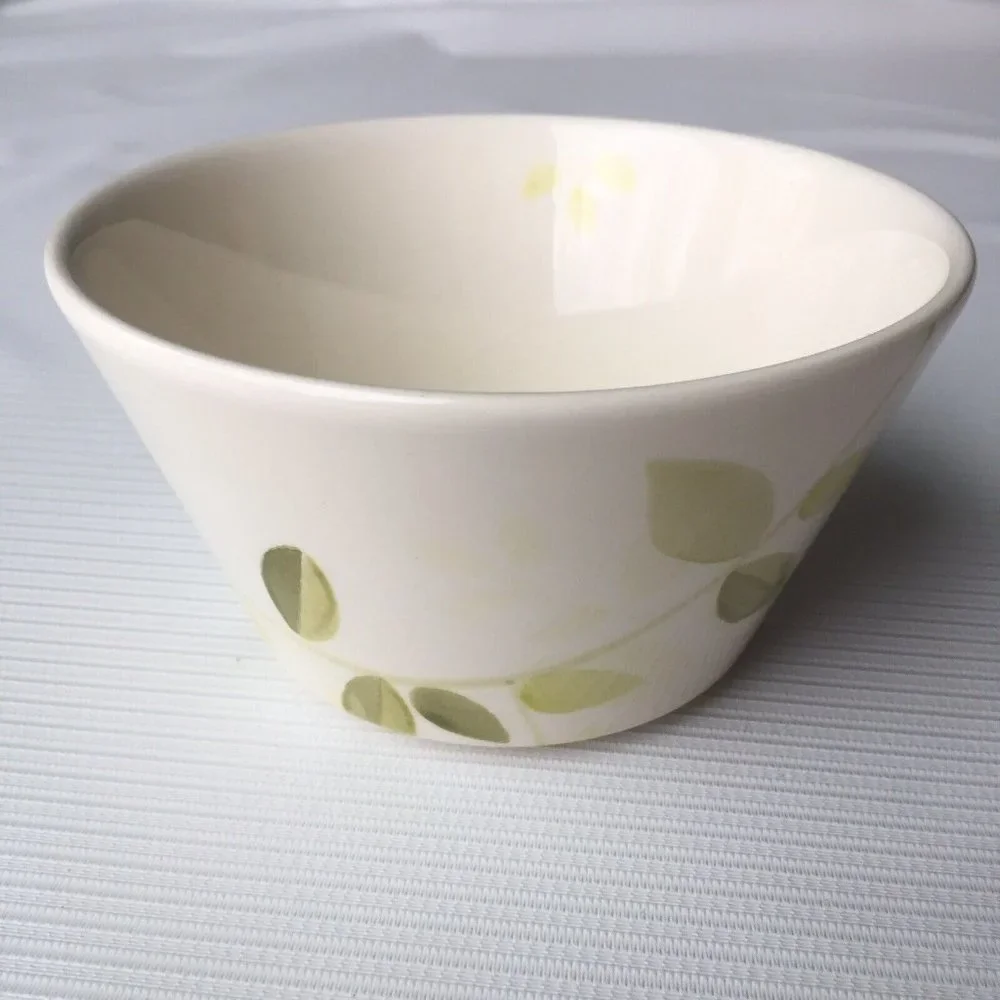 Matceramica Portugal Deep Bowl Soup Cereal Salad White Green Plant Leaf Pattern
